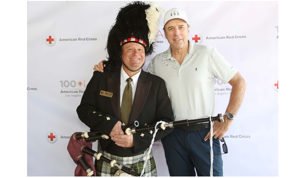 Red Cross Bagpiper 2016