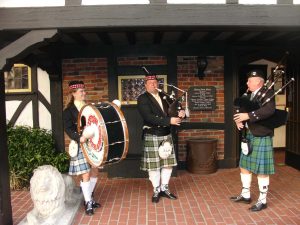 Glendal Burbank Bagpiper