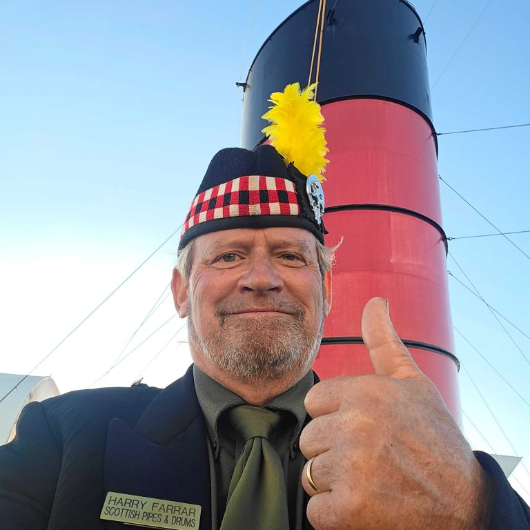 Wedding Bagpiper Queen Mary