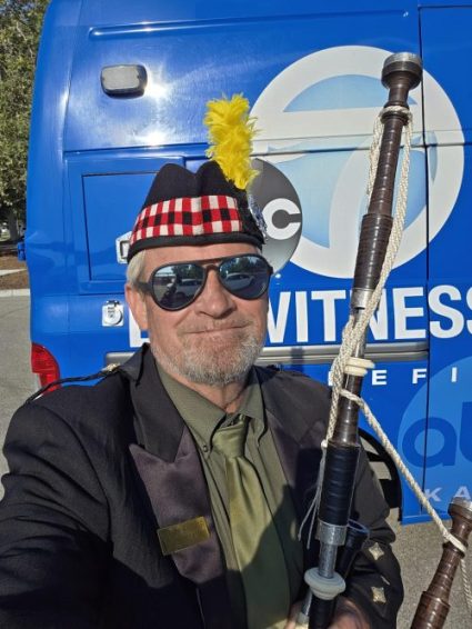 Bagpiper KABC Los Angeles Bag Piper KABC Los Angeles Ventura
